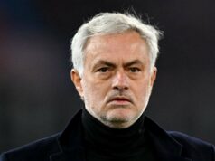 Jose Mourinho rokuje s Chelsea o neskorom prestupe pred uzávierkou prestupov Jose Mourinho rokuje s Chelsea o neskorom prestupe pred uzávierkou prestupov