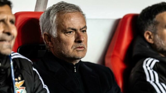 Jose Mourinho si spomína na ikonický prejav Man Utd, keď kritizoval špičkové kluby za neskúsených najímateľov
