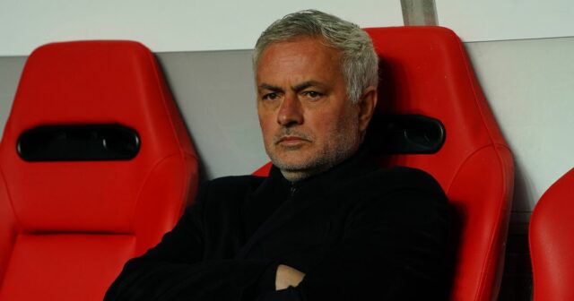 V Benfice momentálne vedie José Mourinho