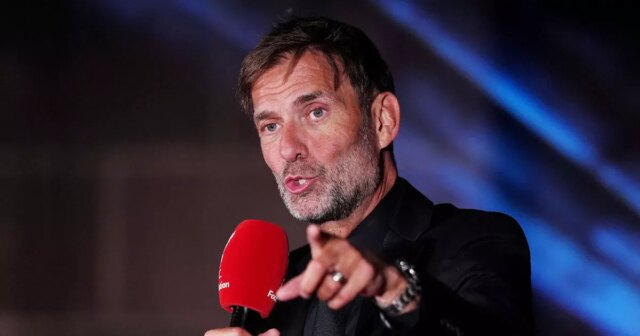 Jurgen Klopp si myslí, že Tottenham by mohol podpísať „výnimočný Jurgen Klopp počas plesu nadácie LFC v Liverpoolskej anglikánskej katedrále