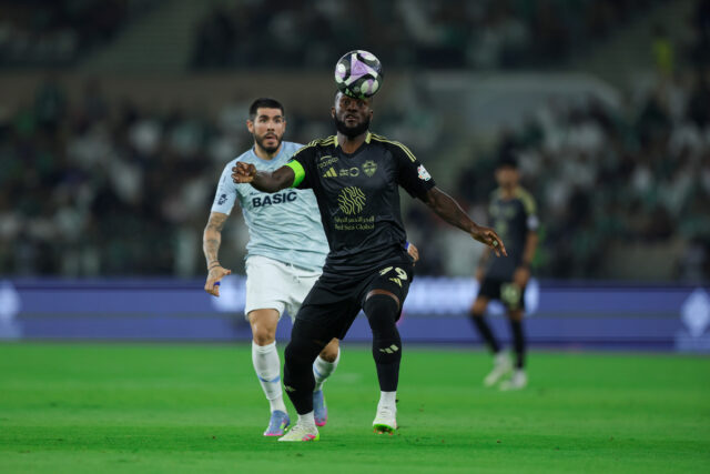 Juventus voľný prestup pre Kessiého, ale Al-Ahli poslal zmluvu
