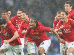 „Katastrofa“ prestupu z Man Utd, ktorú zničil Sir Alex Ferguson, chcel súkromné zúčtovanie MOSKVA - 21. MÁJ: Sir Alex Ferguson, manažér Manchestru United riadi svojich hráčov počas finálového zápasu Ligy majstrov UEFA medzi Manchestrom United a Chelsea na štadióne Lužniki 21. mája 2008 v Moskve v Rusku. (Foto: Shaun Botterill/Getty Images)