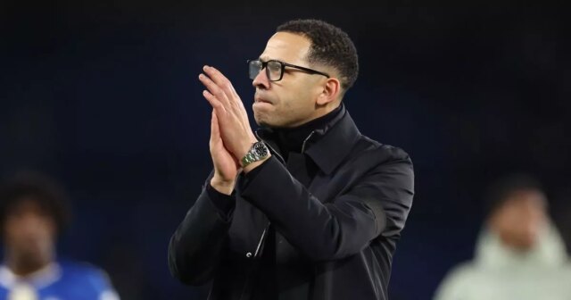 Každé slovo, ktoré Liam Rosenior povedal o Sanchezových chybách, porážke Liam Rosenior tlieska