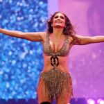 "Keby ste mali túto korisť, boli by ste tiež nahí" - Jennifer Lopez reaguje na odpor voči svojim módnym rozhodnutiam