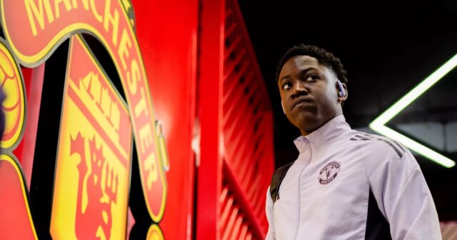 Kobbie Mainoo prichádza na Old Trafford