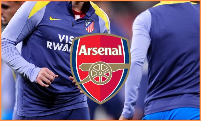 Julian Alvarez z Atlética Madrid sa rozcvičuje