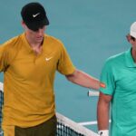 Kontroverzia Jannika Sinnera, keď súper označil zmenu pravidiel tepla za „vtipné načasovanie“