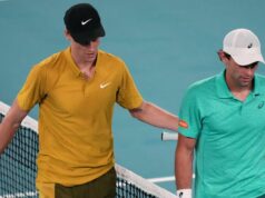 Kontroverzia Jannika Sinnera, keď súper označil zmenu pravidiel tepla za „vtipné načasovanie“ Kontroverzia Jannika Sinnera, keď súper označil zmenu pravidiel tepla za „vtipné načasovanie“