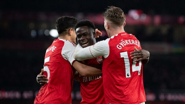 Ktorý tím vedie v polovici fázy Premier League 2025-26? Skontrolujte úplnú bodovú tabuľku
