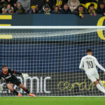 Kylian Mbappe venuje gól Panenka spoluhráčovi z Realu Madrid Brahimovi Diazovi