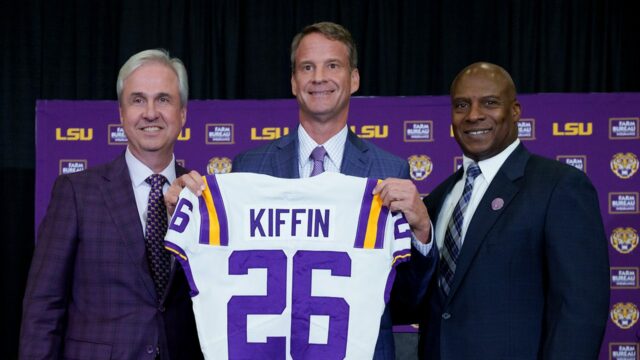 Lane Kiffin reaguje na prehru Oleho Miss v play-off s Lane Kiffin reaguje na prehru Oleho Miss v play-off s Miami