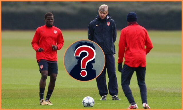 Emmanuel Eboue oslavuje gól za Arsenal