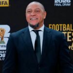 Roberto Carlos opúšťa nemocnicu.