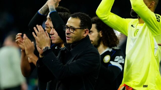 Liam Rosenior chce natrvalo integrovať tínedžera Chelsea do seniorského kádra
