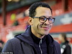 Liam Rosenior na rozlúčkovej tlačovej konferencii v Štrasburgu oznámil, že sa stáva novým manažérom Chelsea Liam Rosenior dnes ráno na prekvapivej tlačovej konferencii v Štrasburgu priznal, že bude novým manažérom Chelsea