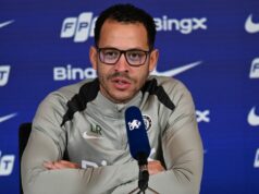 Liam Rosenior odhaľuje plán Chelsea Mykhailo Mudryk počas rokovaní Liam Rosenior hovorí počas tlačovej konferencie Chelsea