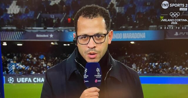 Šéf Chelsea Liam Rosenior poslal odkaz hospitalizovaným fanúšikom pred zápasom s Neapolom.