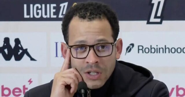 Liam Rosenior potvrdzuje svoj postoj ako hlavný cieľ Chelsea, ktorý Hovorí Liam Rosenior