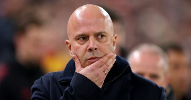 Liverpool by mal získať tri podpisy, ak West Ham a Liverpool by mal získať tri podpisy, ak West Ham a Wolves zostúpia | Futbal | Šport