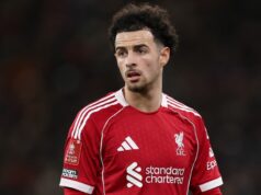 Liverpool vydáva odpoveď Curtisa Jonesa na prestup, keď sa objaví „snový“ krok Curtis Jones.