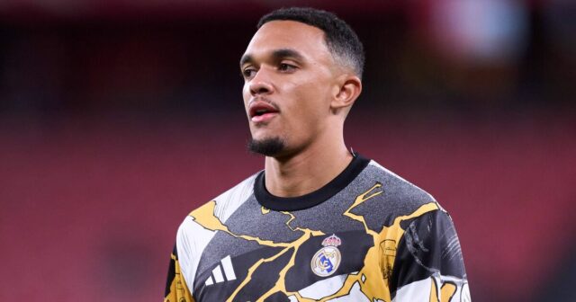 Liverpool vyzval, aby ignoroval návrat Trenta Alexandra-Arnolda po bombových klebetách Liverpool vyzval, aby ignoroval návrat Trenta Alexandra-Arnolda po bombových klebetách | Futbal | Šport