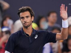 Lorenzo Musetti prijal brutálnu výzvu proti Alexandrovi Zverevovi, pretože na Australian Open ho trápilo zranenie Download app from appStore