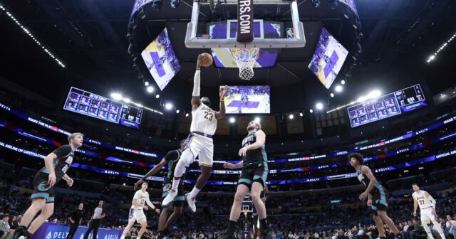 Luka Doncic má 36 bodov, keď Lakers porazili Grizzlies
