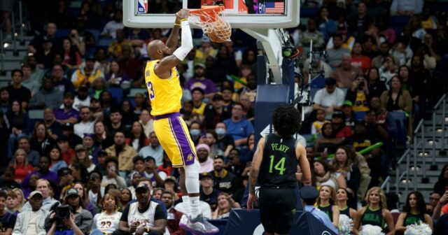 Luka a LeBron idú 30:30, keď Lakers porazili Pelicans Luka a LeBron idú 30:30, keď Lakers porazili Pelicans