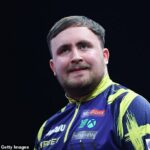 Luke Littler sa prirovnal k Wayneovi Rooneymu kvôli zneužívaniu, ktoré zažil pri šípkach