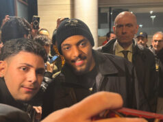 Malen prichádza do Ríma pred presunom z Aston Villy do Ríma Malen prichádza do Ríma pred presunom z Aston Villy do Ríma