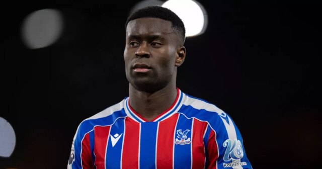 Man City plánuje prestup Marca Guehiho spod nosa Liverpoolu uprostred NEWCASTLE UPON TYNE, ANGLICKO - 4. januára: Marc Guehi z Crystal Palace počas zápasu Premier League medzi Newcastle United a Crystal Palace v St James' Park 4. januára 2026 v Newcastle upon Tyne v Spojenom kráľovstve. (Foto: Sebastian Frej/Getty Images)