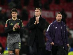 Man United 1-2 Brighton: Danny Welbeck zastiňuje veľké peniaze Red Devils, keď Darren Fletcher narazil na problém, ktorý prenasledoval Erika ten Haga pri odchode z FA Cupu, píše CHRIS WHEELER Luk Darrena Fletchera na Old Trafford videl Manchester United padať pri prvej prekážke v FA Cupe