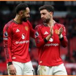 Kapitán Manchestru United Bruno Fernandes počas manchesterského derby