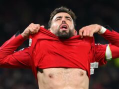 Man Utd: Euro giganti „ponúkajú“ 86 miliónov libier za Fernandesa s ďalšou hviezdou, ktorá „veľmi urobila“ na Old Trafford Man Utd: Euro giganti „ponúkajú“ 86 miliónov libier za Fernandesa s ďalšou hviezdou, ktorá „veľmi urobila“ na Old Trafford