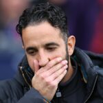 Ruben Amorim si položí ruku na tvár