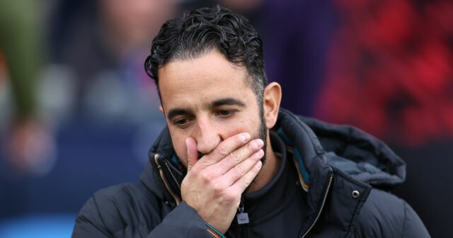 Ruben Amorim si položí ruku na tvár