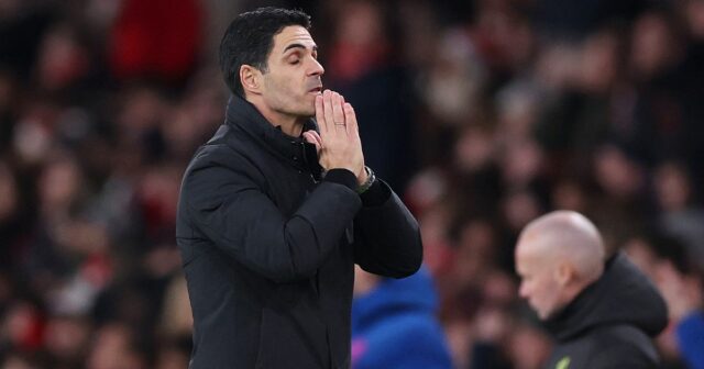 Mikel Arteta počas zápasu Arsenalu