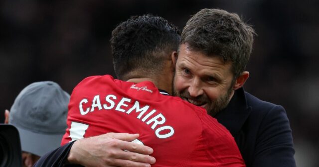Man Utd urobí okamžité rozhodnutie po odchode Casemira, keď sa Michael Carrick, manažér Manchestru United a Casemiro