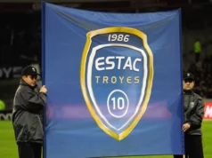 Troyes wonderkid Mathys Detourbet odmieta ponuku Saudskej Arábie ísť za snom o Lige majstrov Manchester City vedie preteky o získanie Mathysa Detourbeta z Troyes