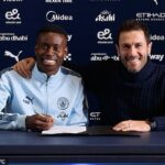 Marc Guehi dokončil svoj prestup za 20 miliónov libier z Crystal Palace do Manchestru City