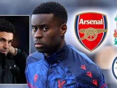 Marc Guehi prestup do Arsenalu ako pravdivý o záujme Man City a Liverpoolu je jasný Marc Guehi s vloženým obrázkom Mikela Artetu a odznakmi Arsenalu, Liverpoolu a Manchestru City.