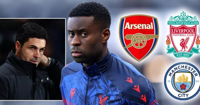 Marc Guehi s vloženým obrázkom Mikela Artetu a odznakmi Arsenalu, Liverpoolu a Manchestru City.