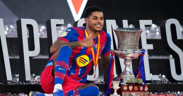 Marcus Rashford oslavoval s Barcelonou zisk španielskeho superpohára