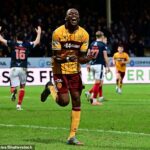 Tawanda Maswanhise strelila jediný gól, keď Motherwell v sobotu porazil Ross County