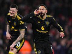 Matheus Cunha by mohol čeliť zákazu FA po výbušných oslavách víťazstva Man United vs Arsenal Matheus Cunha z Manchestru United oslavuje strelenie gólu na 2:3 počas zápasu Premier League medzi Arsenalom a Manchestrom...