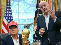 Medzinárodná futbalová federácia (FIFA) zaznamenala rekordný predaj vstupeniek na majstrovstvá sveta po reakcii na zverejnenie počtu fanúšikov Anglicka fanúšikovia Anglicka