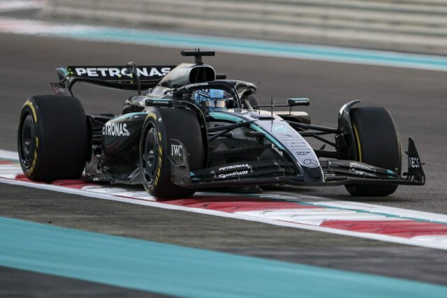 Mercedes F1 smúti za legendou motokár a tímovým konzultantom Mikeom Mercedes F1 smúti za legendou motokár a tímovým konzultantom Mikeom Wilsonom