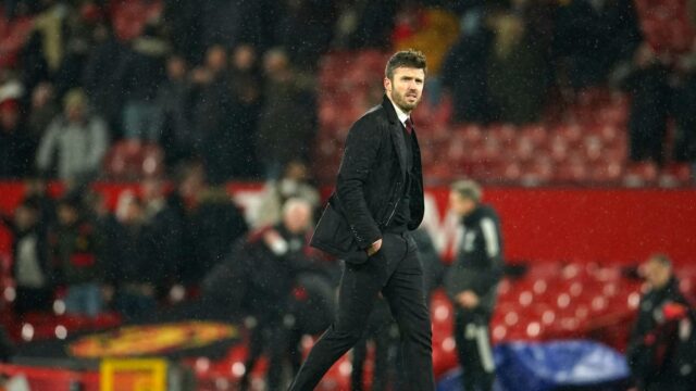 Michael Carrick je lídrom na dočasnom poste v Manchestri United: správy
