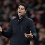 Mikel Arteta, manažér Arsenalu, reaguje počas zápasu Premier League medzi Arsenalom a Wolverhampton Wanderers na Emirates Stadium 13. decembra 2025 v Londýne v Anglicku.
