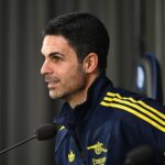 Manažér Arsenalu Mikel Arteta sa zúčastňuje tlačovej konferencie na San Siro 19. januára 2026 v Miláne v Taliansku